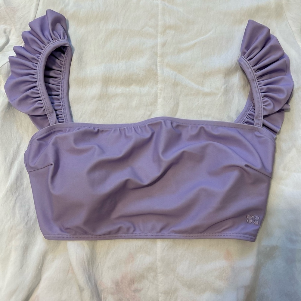 Albion Fit Bella Crop in Lilac (L) EUC